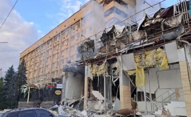 यूक्रेन के क्रामाटोरस्क शहर पर रूसी मिसाइल हमले में चार लोगों की मौत