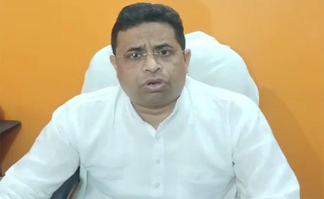 भाजपा सांसद सौमित्र को सता रहा गिरफ्तारी का डर, हाईकोर्ट में लगाई याचिका