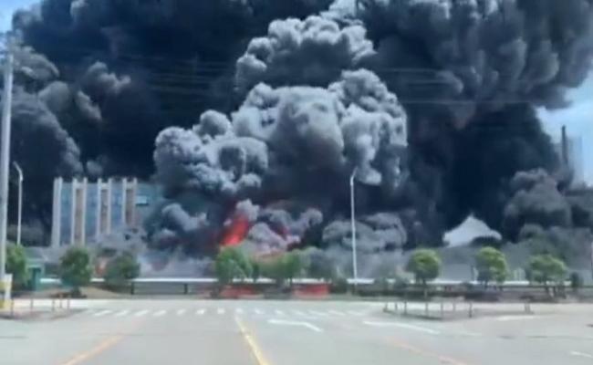 चीन के केमिकल प्लांट में जबर्दस्त धमाका, कई लोगों की मौत