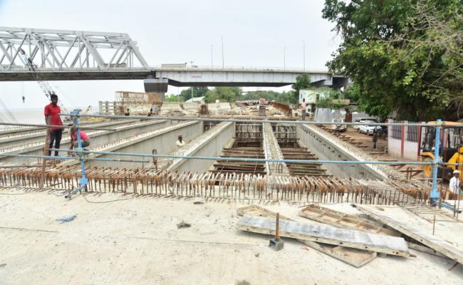 मुख्यमंत्री नीतीश कुमार ने जेपी पथ पर हो रहे निर्माण कार्य का किया निरीक्षण, दिए आवश्यक निर्देश