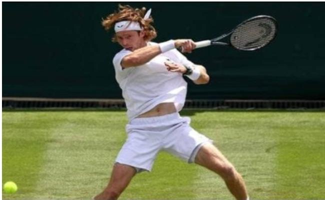 विंबलडन : आंद्रे रुबलेव ने दर्ज की 50वीं ग्रैंड स्लैम जीत, तीसरे दौर में पहुंचे