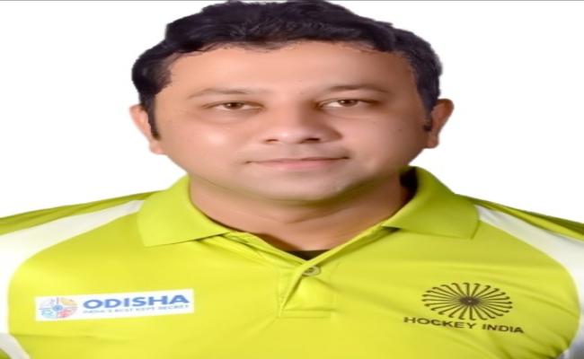 हॉकी इंडिया ने फहीम खान और जीशान मलिक को अंतरराष्ट्रीय पैनल तकनीकी अधिकारी के पद पर पदोन्नति के लिए दी बधाई