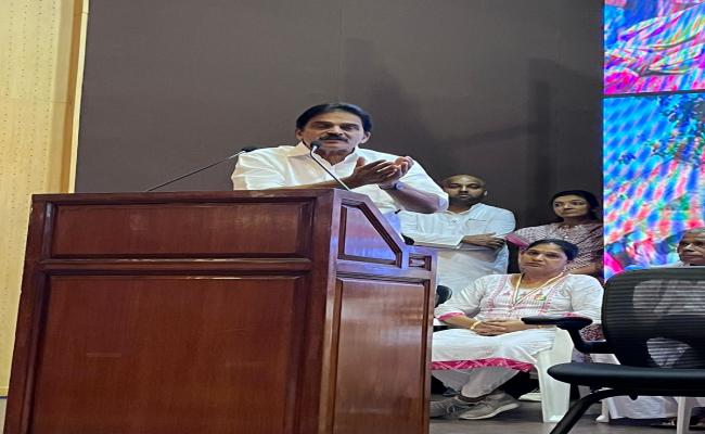 कांग्रेस महाराष्ट्र में शुरु करेगी पद यात्रा : वेणुगोपाल