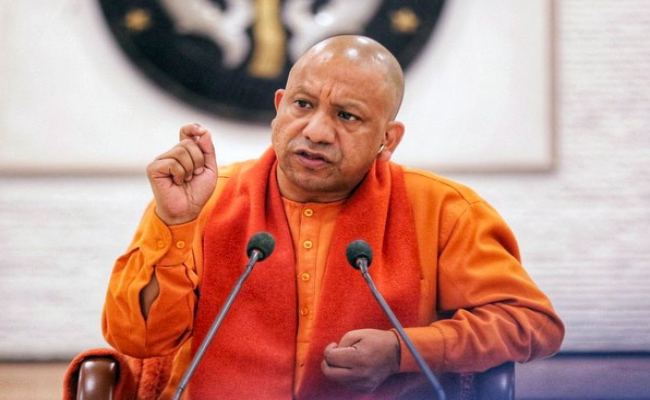 मुख्यमंत्री योगी ने तीन विभागों के 510 अभ्यर्थियों को दिए नियुक्ति पत्र