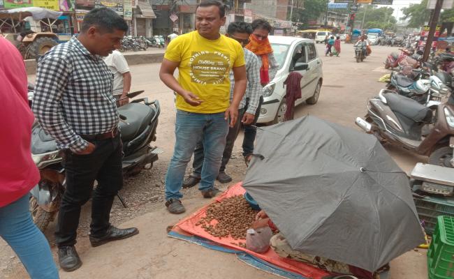 धमतरी-सरईबोड़ा 800 रुपये किलो, खरीदने लग रही भीड़