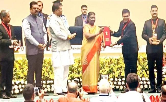 राष्ट्रपति ने मप्र के 15 कलेक्टरों को किया सम्मानित, मुख्यमंत्री ने दी बधाई