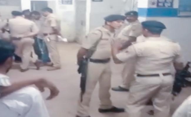 डोरिया सोनापुर में किशोरी का मदरसा में संदिग्ध हालत में मिला शव,पुलिस जांच में जुटी