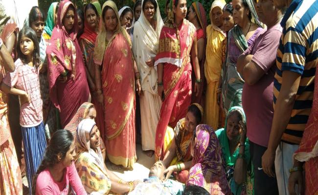 मोटर में करंट आने से किसान की खेत में मौत