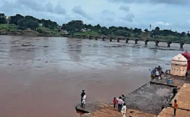 मप्र: 17 जिलों में भारी बारिश की चेतावनी, बुरहानपुर में उफनी ताप्ती