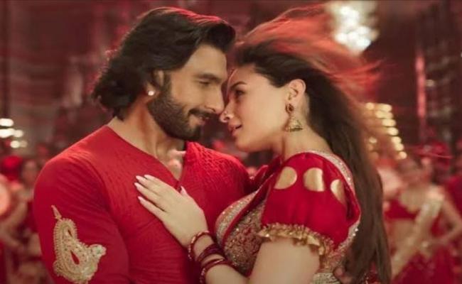 बॉक्स ऑफिस पर 'रॉकी और रानी की प्रेम कहानी' का जलवा जारी