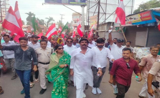 एम्स निर्माण की मांग को लेकर अभूतपूर्व बंद रहा सहरसा,जिला प्रशासन भी रहाअलर्ट