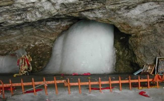 जम्मू से 32वां जत्था अमरनाथ की पवित्र गुफा के लिए रवाना