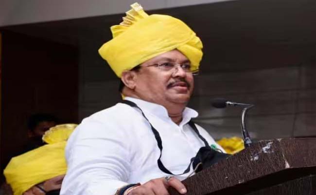 महाराष्ट्र विधानसभा में नेता प्रतिपक्ष बने कांग्रेस विधायक विजय वडेट्टीवार