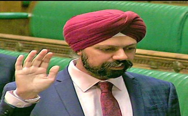 यूके के पंजाबी सांसद को अमृतसर हवाई अड्डे पर रोका, दो घंटे पूछताछ