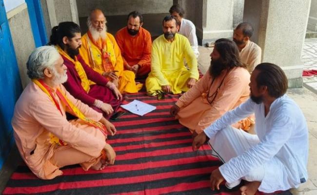अखिल भारतीय संघ समिति ने तीर्थ नगरी में हो रही गायों की हत्या पर जताया रोष