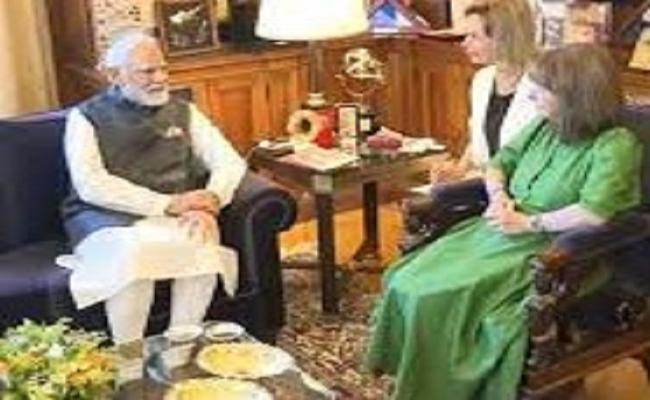 ग्रीस की राष्ट्रपति कातेरिना सकालारोपोलू से मिले भारतीय प्रधानमंत्री नरेन्द्र मोदी, चंद्रयान पर भी हुई चर्चा