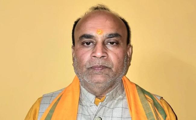 विधायक ने हिंदुओं के पर्व पर स्कूलों में छुट्टी कटौती को तुष्टिकरण का सियासत दिया करार