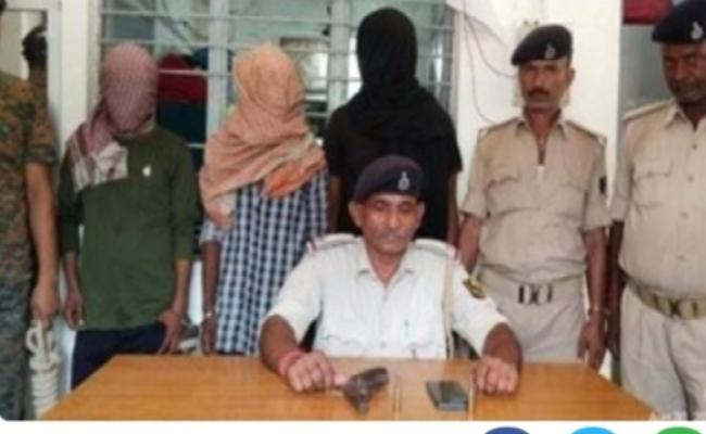 एक देशी कट्टा और कारतूस के साथ अपराध की योजना बनाते तीन को पुलिस में किया गिरफ्तार
