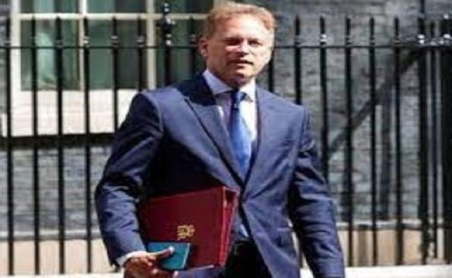 बेन वालेस ने दिया इस्तीफा, ग्रांट शाप्स होंगे ब्रिटेन के नए रक्षा मंत्री