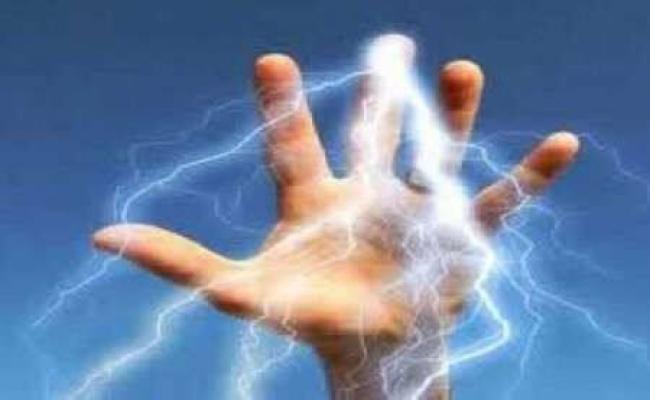 आटा चक्की से आए करंट में पिता-पुत्री और बच्चों समेत चार की मौत