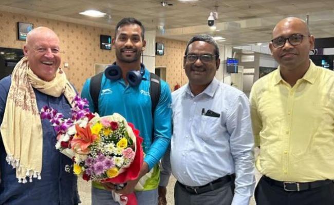 विश्व एथलेटिक्स चैम्पियनशिप में भारत का प्रतिनिधित्व करने के बाद स्वदेश लौटे किशोर जेना