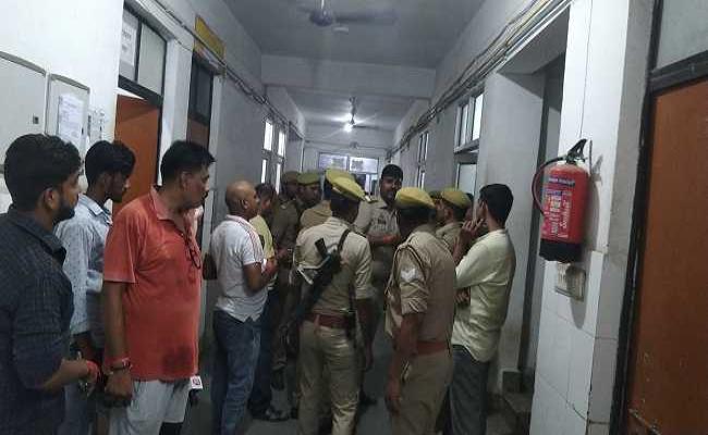 देवरिया : पुलिस मुठभेड़ में 25 हजार का इनामी मन्नू उर्फ कामेश्वर घायल, साथी फरार