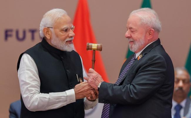 भारत ने ब्राज़ील को जी20 की अध्यक्षता से जुड़ा गैवल सौंपा
