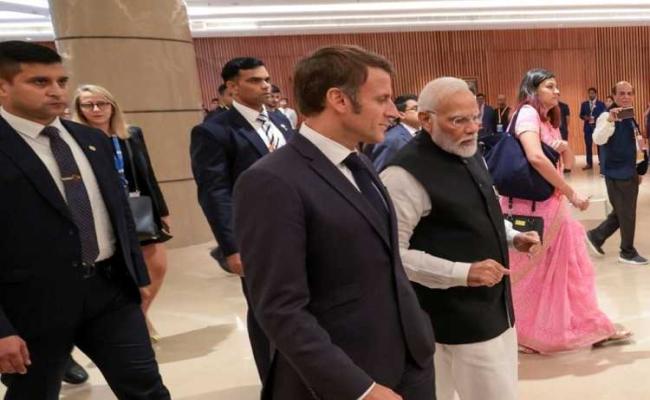 प्रधानमंत्री मोदी ने की फ्रांस के राष्ट्रपति और कनाडा के प्रधानमंत्री से मुलाकात