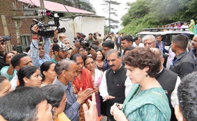 संसद के विशेष सत्र में हिमाचल के मुद्दे को उठाएगी कांग्रेस: प्रियंका गांधी