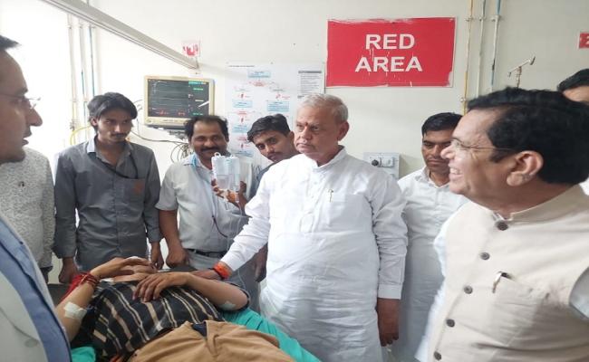 राजस्थान : ट्रक ने बस को मारी टक्कर, 12 लोगों की मौत, गंभीर घायल जयपुर रेफर