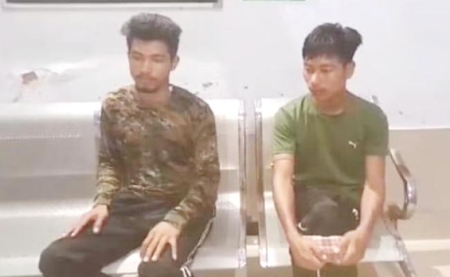 पुलिस फायरिंग में डीएनएलए कैडर की मौत, तीन घायल