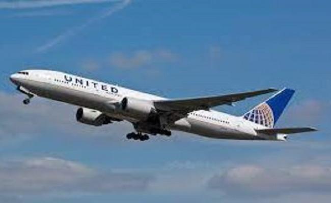 दहशत में यात्री, हवा में गोता लगाते 28 हजार फुट नीचे आया अमेरिकी विमान