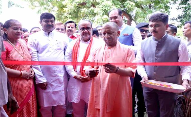 प्रधानमंत्री मोदी के नेतृत्व में दुनिया ने नए भारत को देखा: योगी आदित्यनाथ