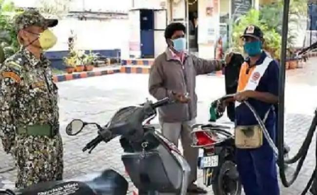 पेट्रोल-डीजल के दाम स्थिर, कच्चा तेल 95 डॉलर प्रति बैरल के करीब