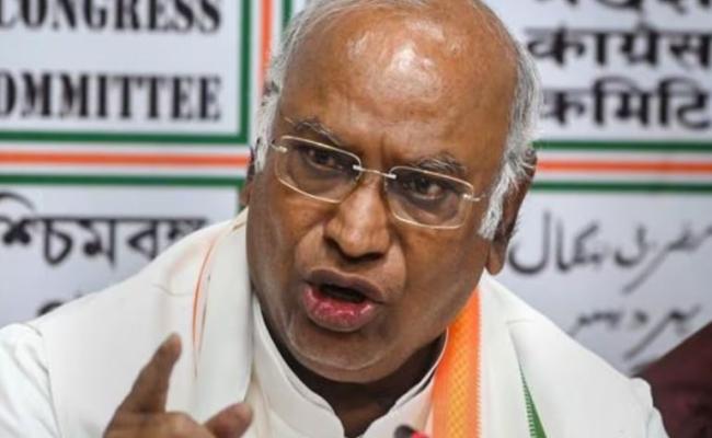 मध्य प्रदेश में हुई नाबालिग से हैवानियत मामले में कांग्रेस ने सरकार पर साधा निशाना