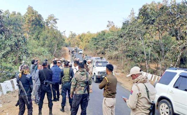 मणिपुर हिंसा: इंफाल पूर्व और पश्चिम जिलों में लगा कर्फ्यू