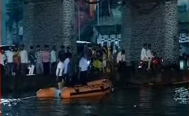 नासिक में गणेश विसर्जन के समय चार लोग डूबे, दो की मौत और दो लापता