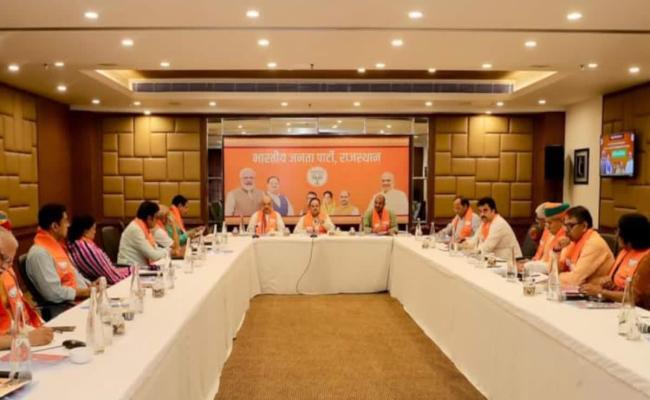 गृह मंत्री शाह और भाजपा अध्यक्ष नड्डा राजस्थान विधानसभा चुनाव की रणनीति पर चर्चा करके दिल्ली लौटे