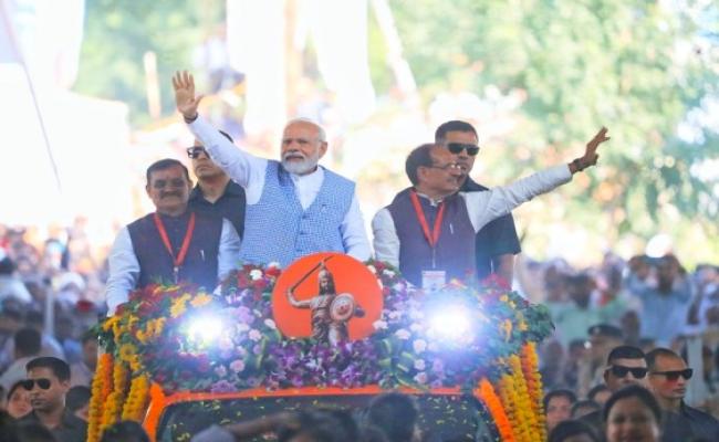 प्रधानमंत्री ने जबलपुर से देश को दी 12,600 करोड़ की विकास परियोजनाओं की सौगात