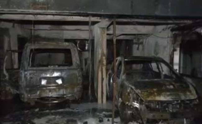 मुंबई के गोरेगांव में पांच मंजिला इमारत में आग लगने से सात लोगों की मौत