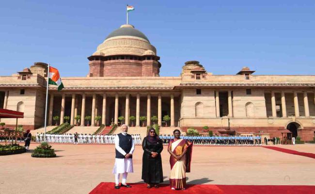 राष्ट्रपति भवन में तंजानिया की राष्ट्रपति का औपचारिक स्वागत