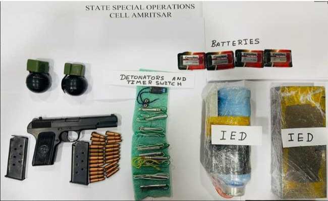 पंजाब पुलिस ने लश्कर के दो आतंकवादियों को गिरफ्तार किया