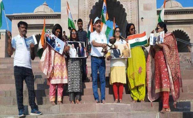 इजरायल के समर्थन में नमामि गंगे ने गंगा द्वार पर की विशेष गंगा आरती