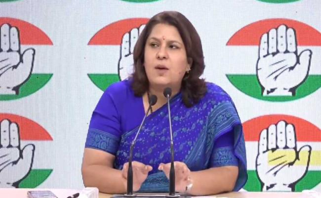 गंगा जल पर जीएसटी के मुद्दे पर सरकार ने बोला झूठ : कांग्रेस