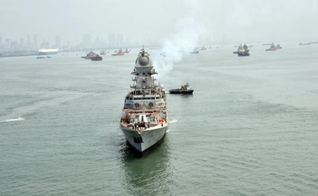 भारतीय नौसेना को मिला स्वदेशी गाइडेड मिसाइल डिस्ट्रॉयर जंगी जहाज 'इंफाल'
