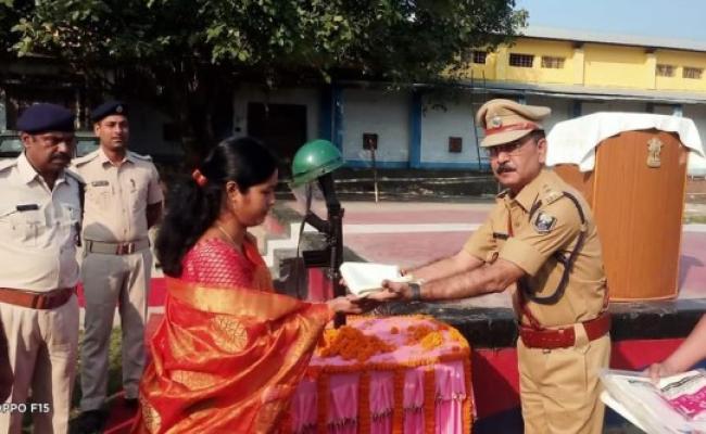 पुलिस लाइन में पुलिस संस्मरण दिवस पर शहीदों को किया गया याद