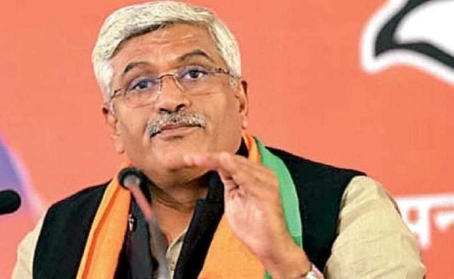 केंद्रीय जलशक्ति मंत्री ने फिर साधा कांग्रेस पर निशाना