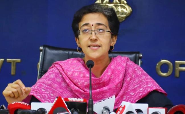 मंत्री आतिशी ने आंगनवाड़ी वर्कर्स व हेल्पर्स के साथ की चर्चा
