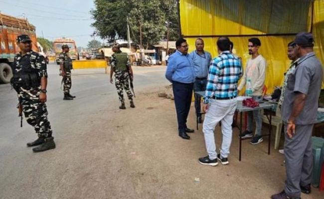 जगदलपुर : निर्वाचन व्यय प्रेक्षक ने अंतरराज्यीय सीमा धनपूंजी चेक पोस्ट का लिया जायजा