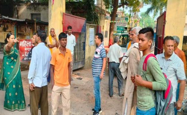 बेगूसराय में स्कूल बस से उतारकर छात्र की पिटाई, सुरक्षा पर उठे सवाल